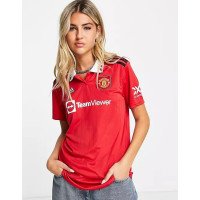 دريس نسوي نادي مانشستر يونايتد